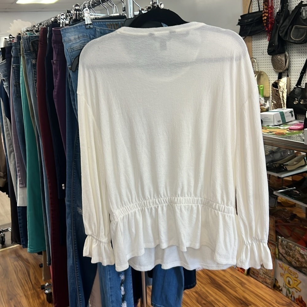 Simply Vera Wang gathered waist top size medium - Picture 3 of 3